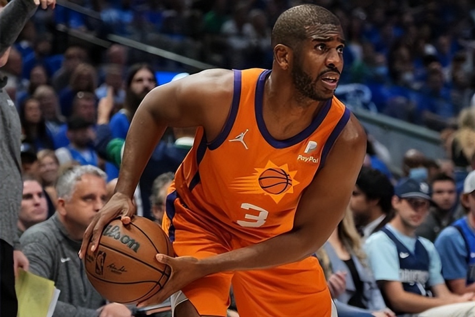 包含转折点浙江队战术微调，NBA季后赛冲刺阶段攻防权衡，底气十足，控场能力受关注的词条