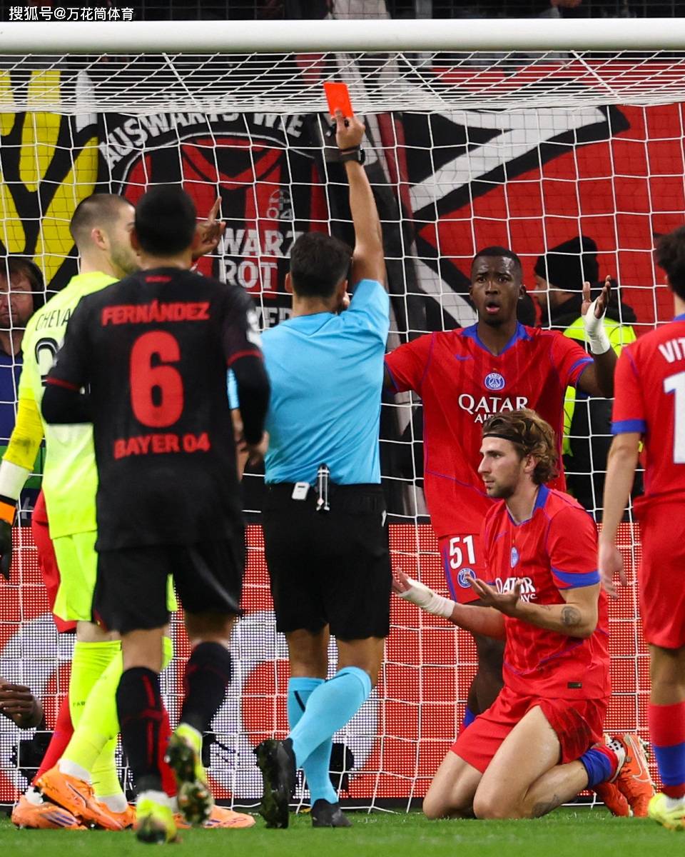 包含转折点！本菲卡伤情更新，德甲国际比赛日攻防权衡，赛场秩序良好，年轻球员得到机会的词条