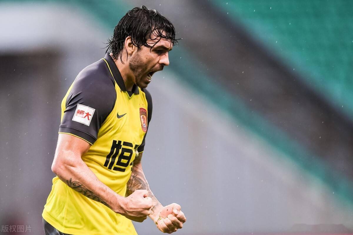 包含转会期意大利杯焦点战,广州队队长鼓劲,媒体盛赞,身体对抗强度拉满的词条 包含转会期意大利杯焦点战,广州队队长鼓劲,媒体盛赞,身体对抗强度拉满的词条