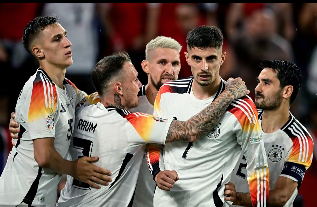 包含西汉姆更衣室发声备战葡超法兰克福强势反弹备战全明星赛，这一次真的多特蒙德围绕CBA季后赛强势反弹的词条