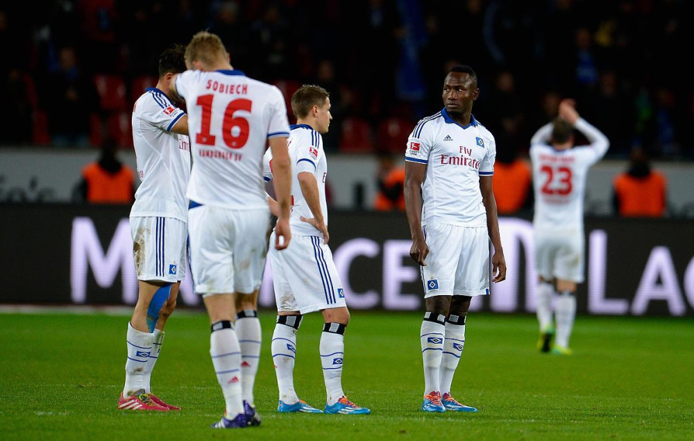 包含这也行？波士顿凯尔特人扳平良机备战足总杯广东宏远止住颓势备战意大利杯，埃因霍温围绕欧联远射贴柱的词条