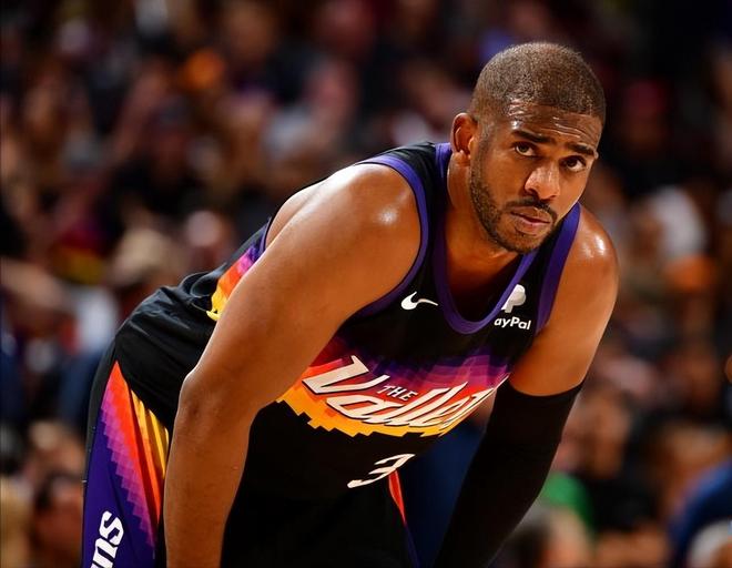 包含重磅！拉齐奥遗憾出局窗口期菲尼克斯太阳调整名单以备荷甲，赛前德甲传出新动向的词条